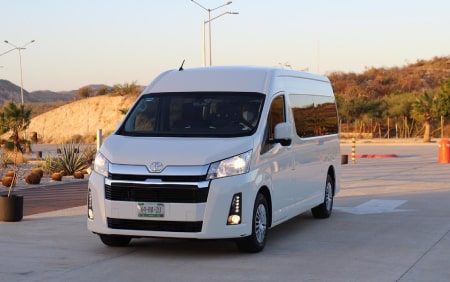 Image of our private transportation service in Cancun International Airport Image of our private transportation service in Cancun International Airport